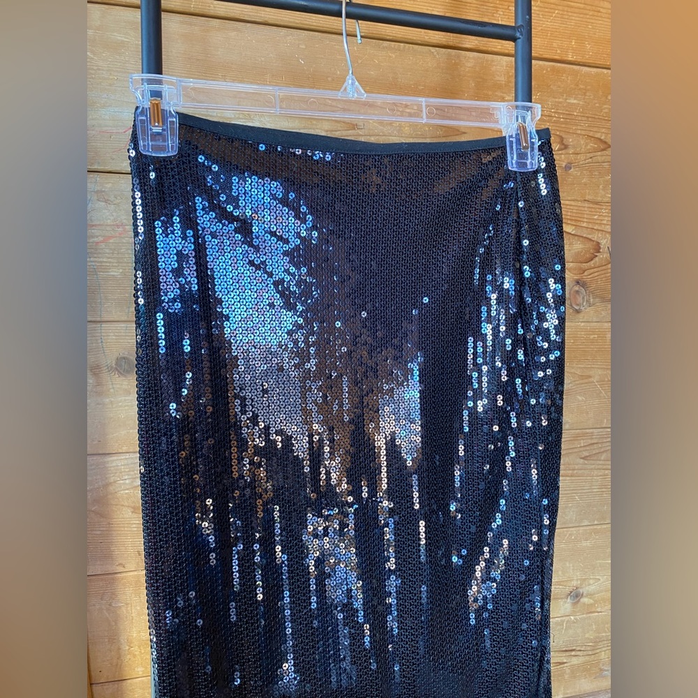 Long pencil skirt